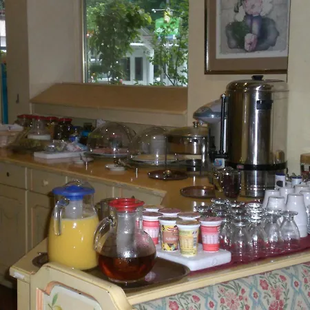 Bed and Breakfast Seerose